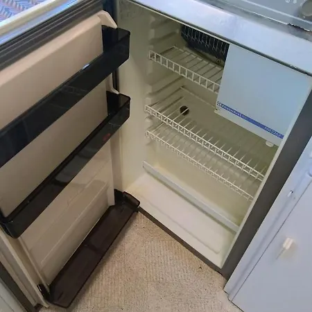Karavan S Predstanem * Červený Kostelec