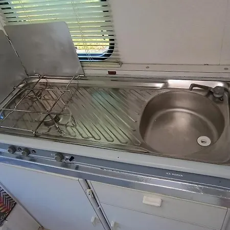 Luksustelt Karavan S Predstanem Červený Kostelec